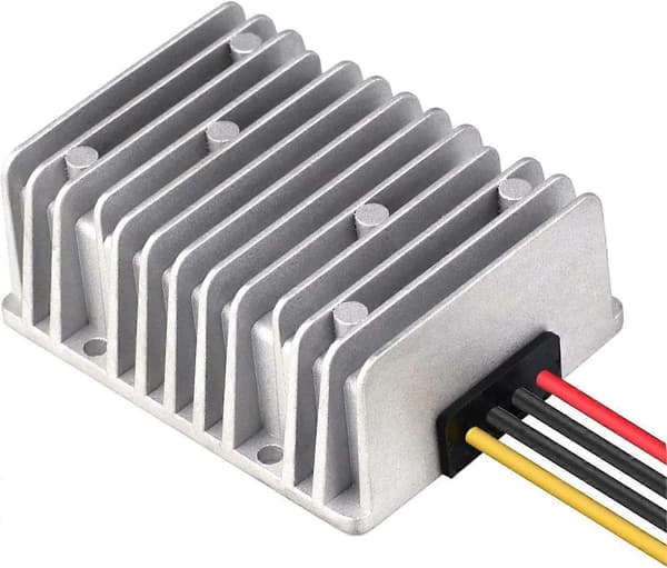 DC/DC 12V - 24V tehostusmuunnin 20A 480W jännitteensäätömoduuli autoon