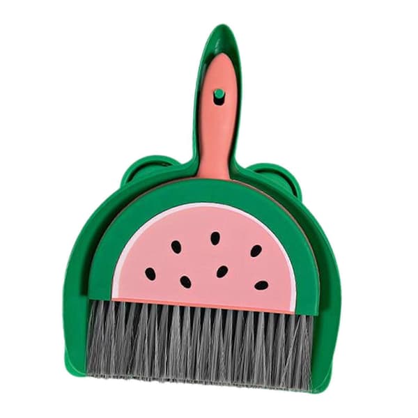 Minidammsugare och borstset, städverktyg, låtsaslek, tidig watermelon