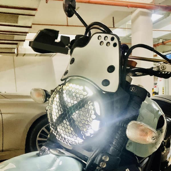 Främre strålkastarskydd i nät för alla Ducati Scrambler 1100 800 Silver 5.3x7.4inch