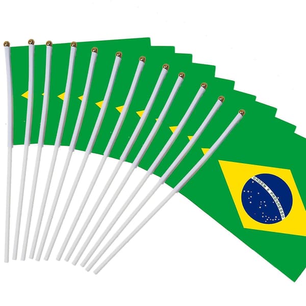 10 stk/pakke Brasiliansk flagg 21x14 cm polyester håndviftende flagg Brasil flagg med flaggstang og plast