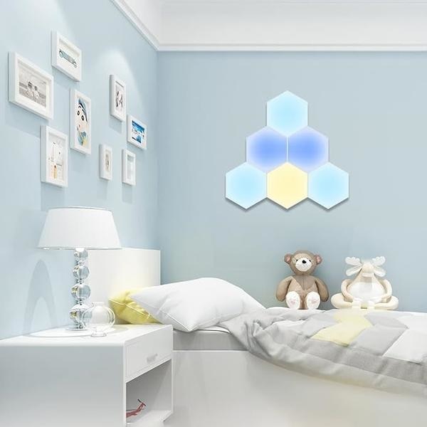 Hexagon Wall Lamp / LED Light in 6 Modules - Remote Controlled 500