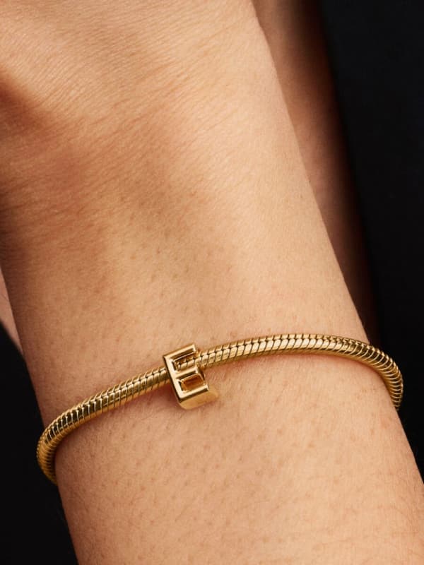 Pandora - Bogstav E Alfabet Charm - 14k guldbelægning