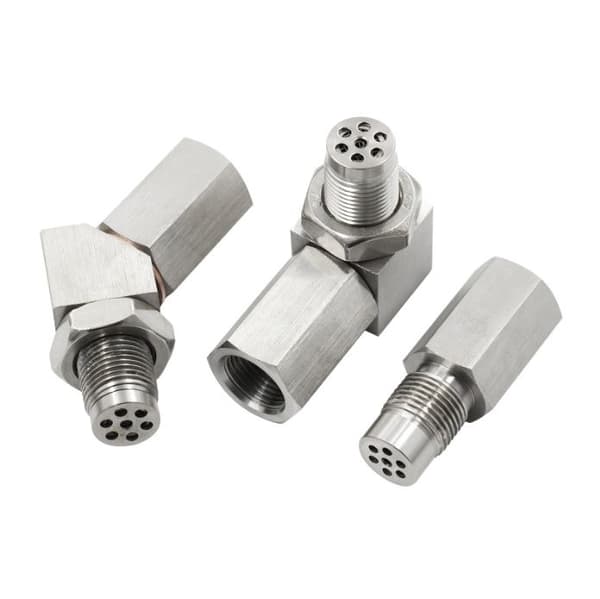 Bilsensor eftermonteringsdele, 90-graders M18x1.5 udvidelsesadapter, rustfri stål iltsensordele.