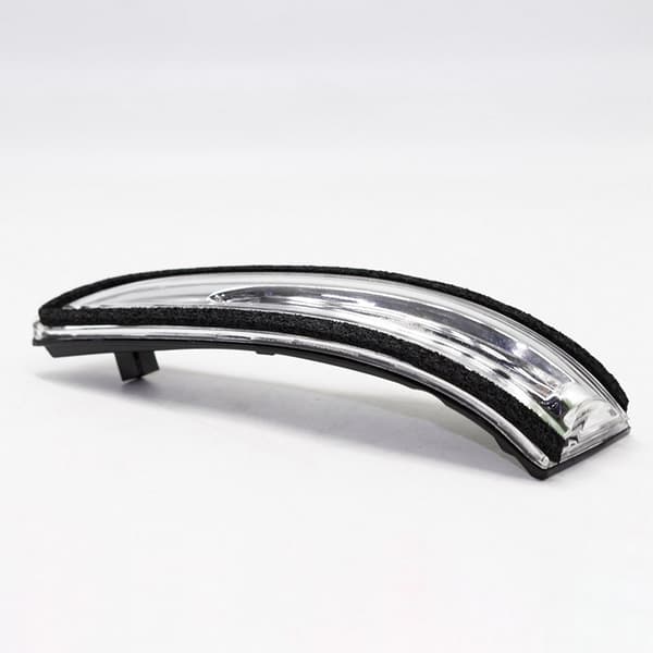 876141R000 passer til moderne Accent 2011-2017 bakspeilglass blinklys.