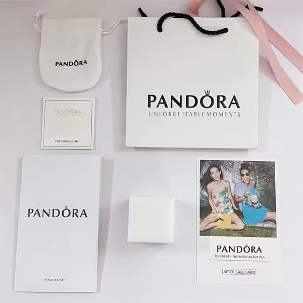 Pandora 793563C01 Stranger Things Berlockhänge, Levereras i original presentförpackning.