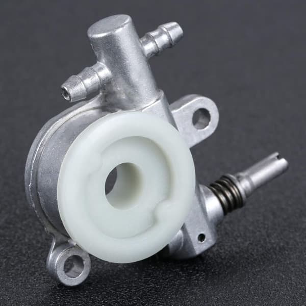 1 sett oljepumpe for motorsag 25cc 38cc