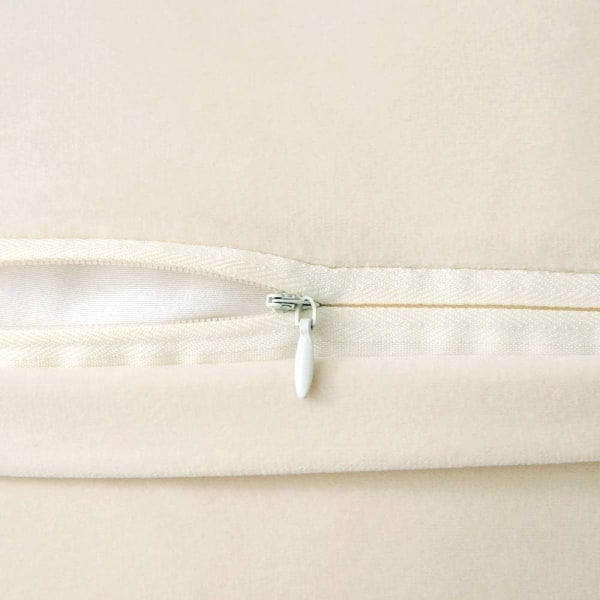 2 kpl Sametinen Tyynynpäällinen Pompom-Koristeella