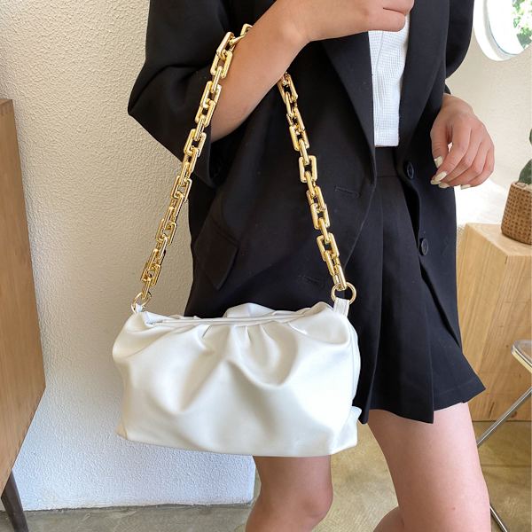 Naisten Ketjukassi Pilvi Muotoinen Dumpling-Clutch-Lompakko Pliseerattu Olkalaukku Ketjukassi