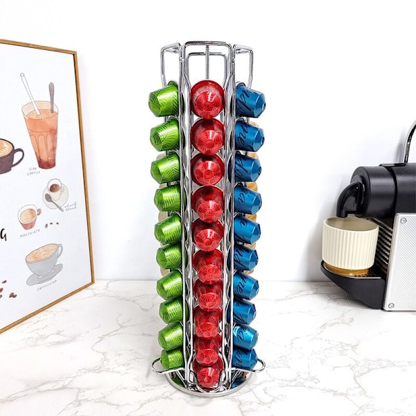 Stilren kaffe- och espressomaskin för en portion med Aeroccino mjölkskummare, 360 graders roterande bas och användarvänlig design, idealisk för att skapa