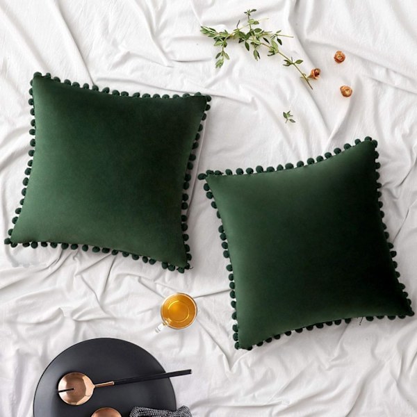 2 kpl Sametinen Tyynynpäällinen Pompom-Koristeella
