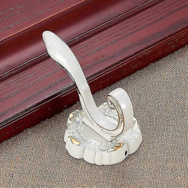 Set med 5 väggkrokar i vintagestil, vit