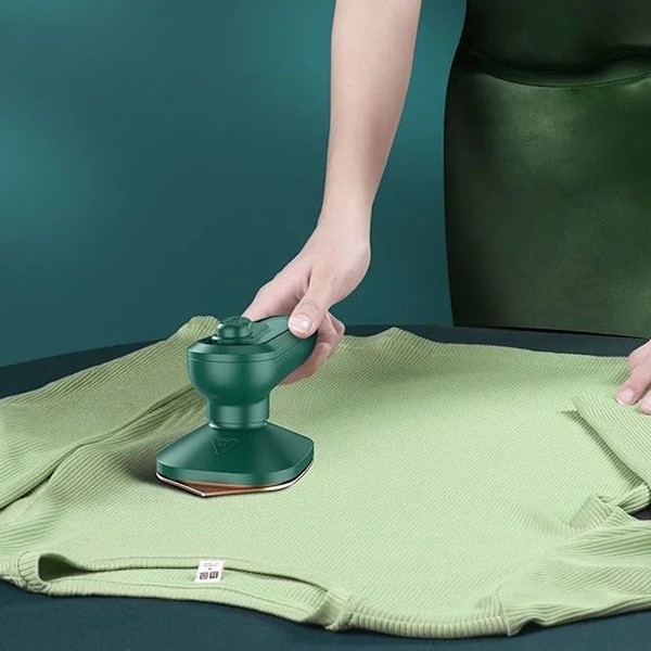 Praktisk värme kläder rosa värme hand bärbar quilting mini elektrisk symaskin snabb plugg maskin oss