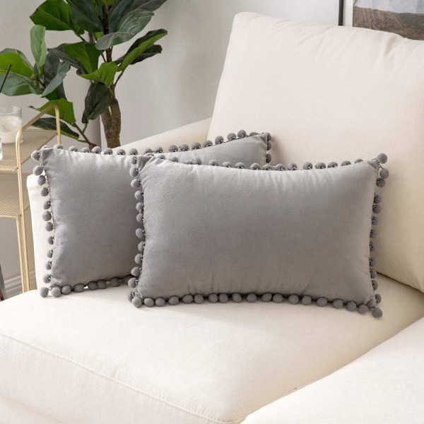 2 kpl Sametinen Tyynynpäällinen Pompom-Koristeella