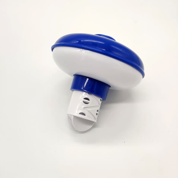 Flytande klordispenser, justerbara ventiler och låsbart lock, ch