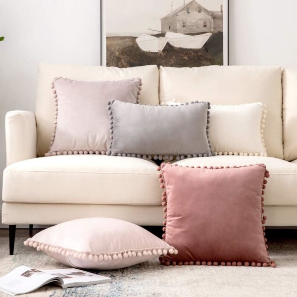 2 kpl Sametinen Tyynynpäällinen Pompom-Koristeella