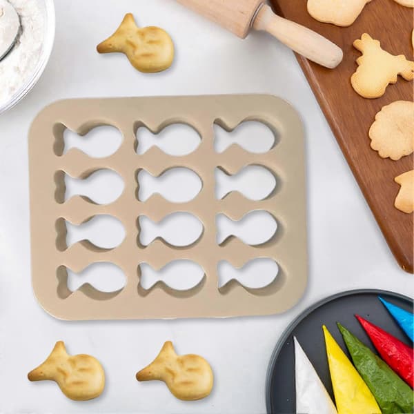 JiKaiX Cookie Cutter Mini Fisk Formet Småkageform Genanvendelig Bageform Nem at Bruge Snack Maker Form til Hjemmet