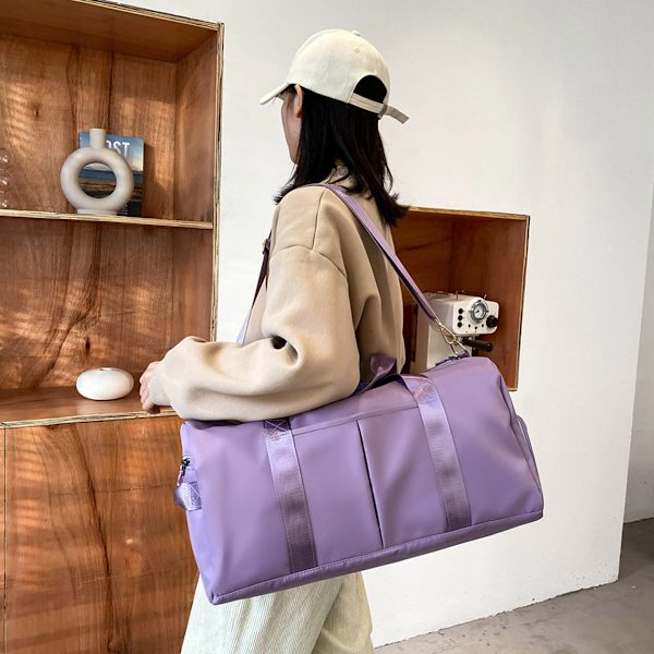 Treningsbagger for menn Vanntette duffel-vesker for helgeturer for kvinner og menn