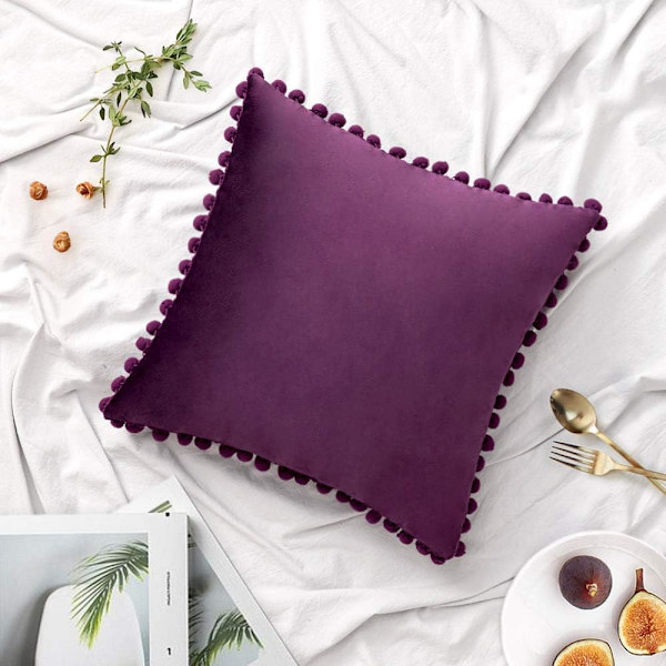 2 kpl Sametinen Tyynynpäällinen Pompom-Koristeella