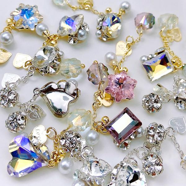 8 stk. Neglecharms Metal Alloy 3D Neglediamanter Rhinestone Krystal Neglesøm Manicure Smykker til Håndværk DIY Neglekunst Vedhæng