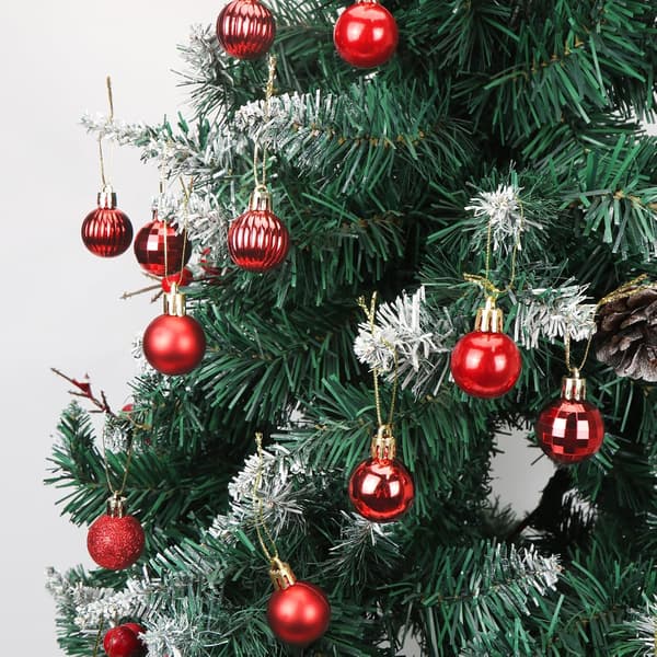 Sæt med 50 røde julekugler til pyntning af juletræet Red