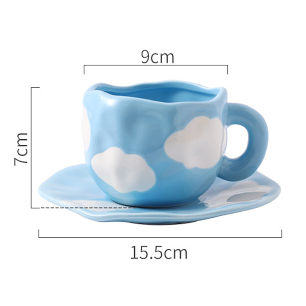 Kreative uregelmessige keramiske kopper og underkopper, 320ml håndknettet underglasur kaffekopper og damer underkopper, håndmalt blå himmel og hvite skyer.