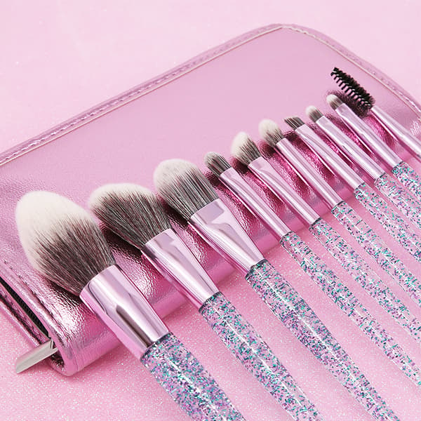 Sminkborstar med väska 10 st foundation rougeborstar