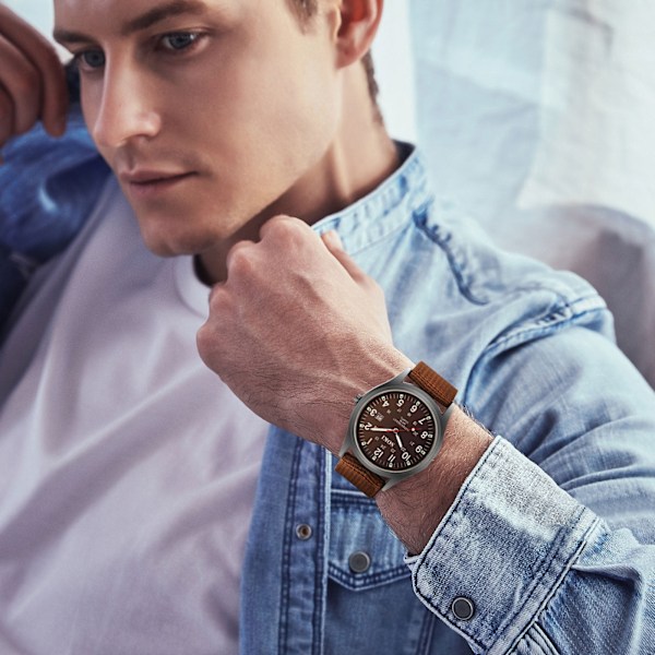 Herr Armbandsur Mode Herr Militär Klocka Vävda Nylon Bälte Kalender Kvartsklocka för Män Under Festival Julgåva för Älskare
