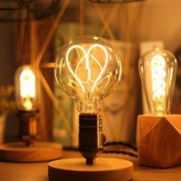 Klassisk Edison G95 vintage glödlampa – Hjärtmotiv – Mjuk LED-glödtråd – Bärnstensfärgat glas – 4 W – Justerbar – 220V – E27-sockel