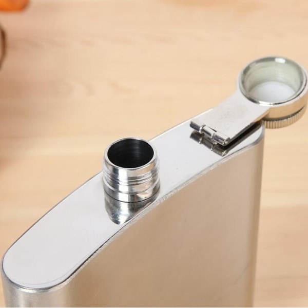 Taschenflasche / Flachmann chrom 2 Becher integriert
