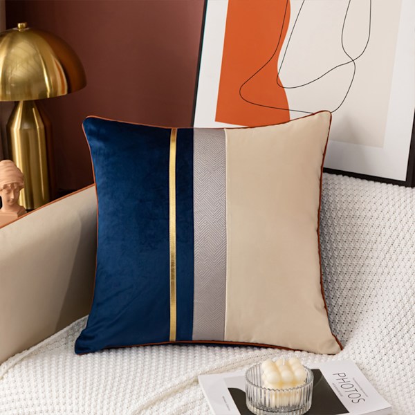 Marinblå patchwork cover med guldrandigt Navy Blue