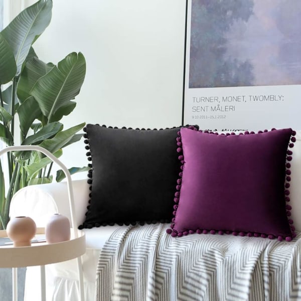 2 kpl Sametinen Tyynynpäällinen Pompom-Koristeella