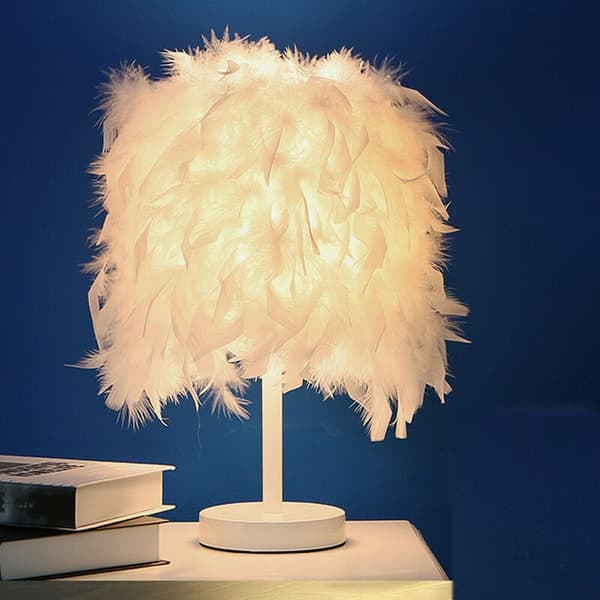 Moderne fjærlampe, kompatibel med E27-pærer, solid konstruksjon sikrer holdbarhet og pålitelighet