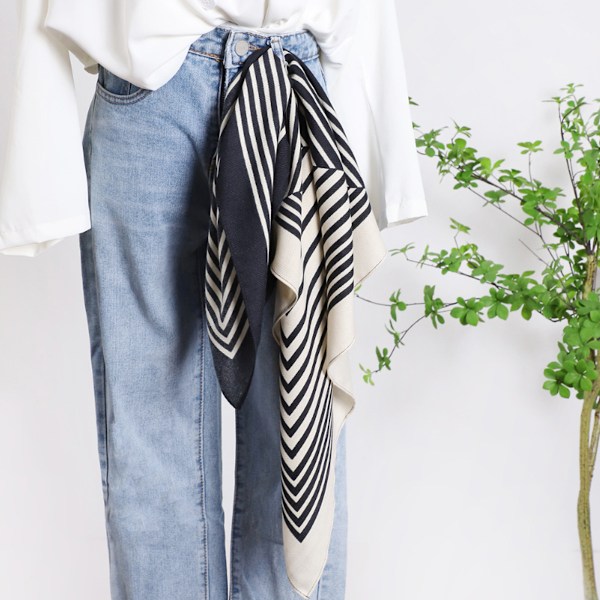 Moderna Design Scarves, Plattvävd Tyg Inspirerad Imitationssilke, 4-Delars Mångsidigt Sortiment För Flera Användningsområden Inklusive Halsscarfar, Bandanas,