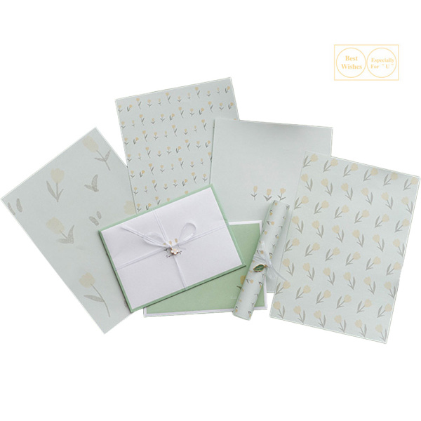 1 set inklusive brevpapper och kuvert Brevpapper: 25CM * 17.6CM, kuvert: 18CM * 13CM
