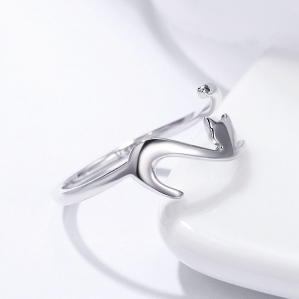 Justerbar öppning för slät silver med minimalistisk katt silverring