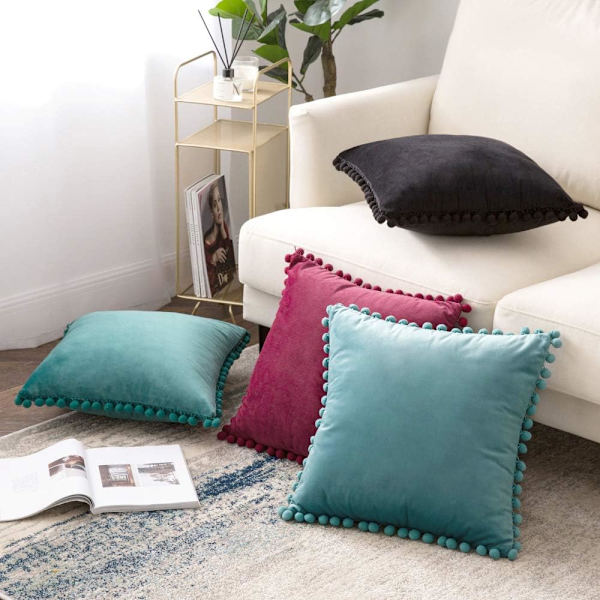 2 kpl Sametinen Tyynynpäällinen Pompom-Koristeella