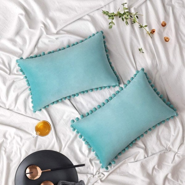 2 kpl Sametinen Tyynynpäällinen Pompom-Koristeella