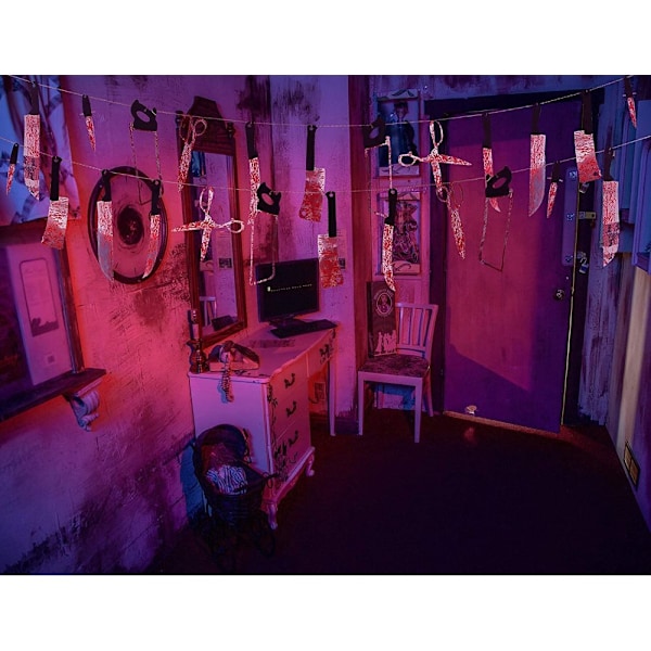 Blodiga Vapen Hackkniv Set, Polyester Material Hållbara och Återanvändbara Verklighetstrogna Skräckrekvisita, Perfekt för Halloweenfestdekorationer Inomhus och