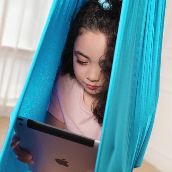 Børne hængekøje gynge, indendørs gynge elastisk Cuddle Hængekøje Sensorisk Gynge Ideel til ADHD, Aspergers og sensorisk integration samt autisme Hellblau 100 X 280CM