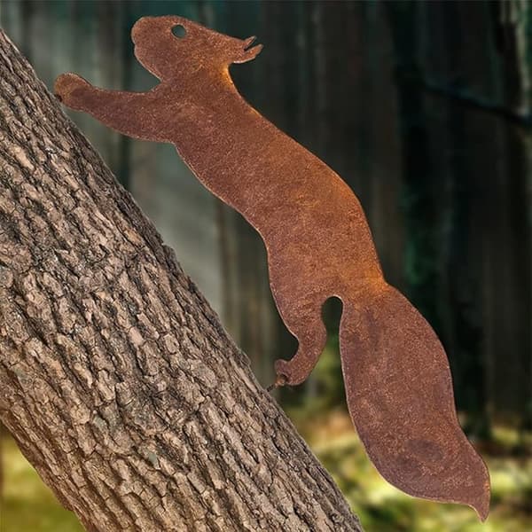 Egern - Metal Havepynt - 35 cm - Naturlig Rust Patina