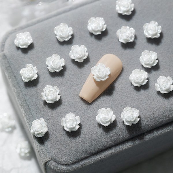 Nagelkonst 3D Harts Resin Vit Ros Blomdesign Aurora Kronblad Nagel