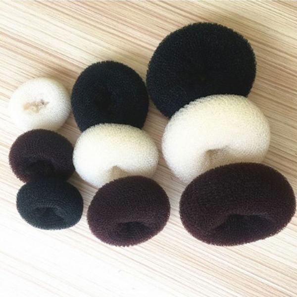 17 osainen donitsi-hiusnutturasetti, 3 kpl hiusdonitsi-nutturamuottia