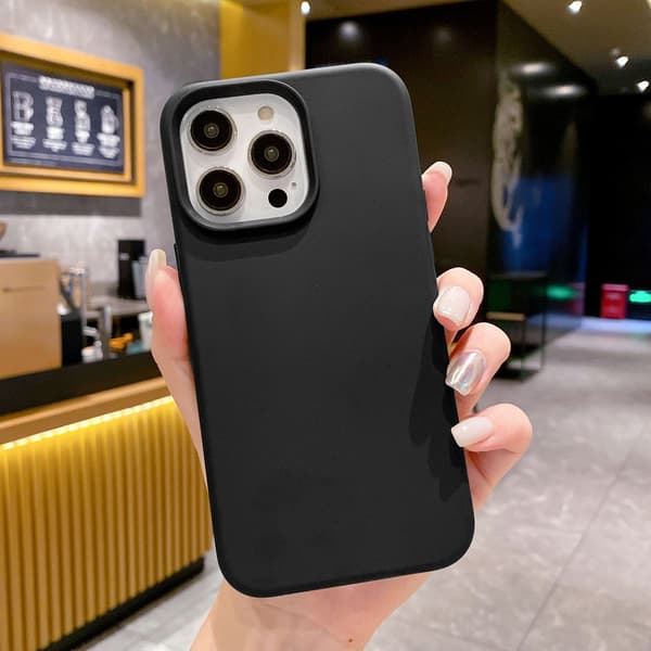 Frostet Blød TPU Tynd Stødsikker Beskyttelsesetui til iPhone 13 Sort