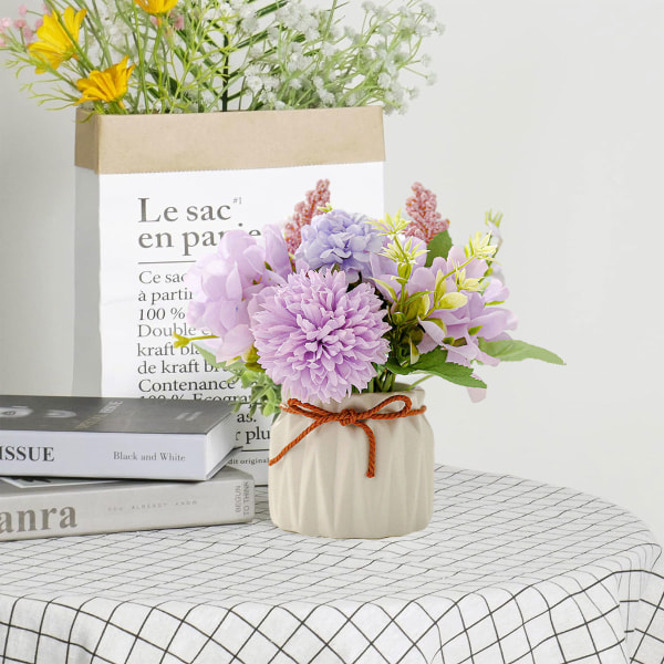 Konstgjorda krukväxter, små keramiska vaser falska blommor