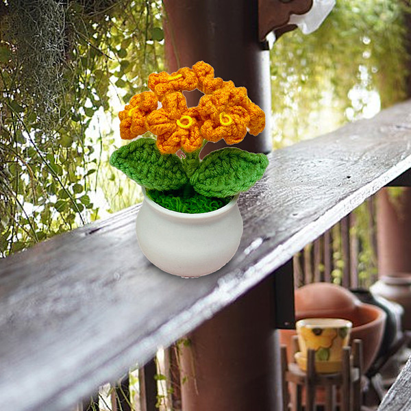 Håndlavede Hæklet Blomster i Karamel - Forglemmigej - Lille Blomsterpotte, Simulerede Kunstige Blomster - Små Dekorationer til Hjemmet, Kontoret eller Skrivebordet