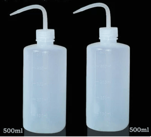 Set med 2 saftiga vattenflaskor med böjda pipar - 500 ml, hushållsklämstil med spetsig pip 500ML