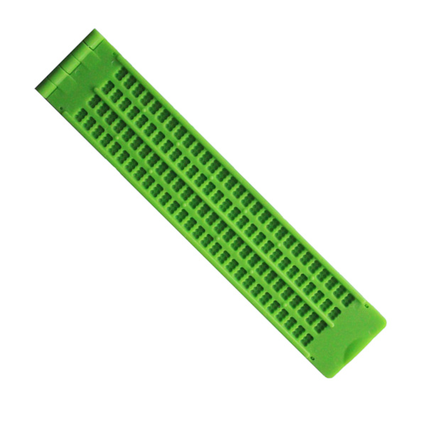 4 Rivin 28 Solua Braille-Kirjoituslevy Muovista Oppimistyökalut Kynällä Harjoittelu Sokeille