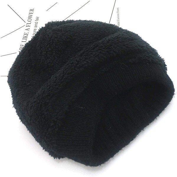 Hatt, skjerf og votter sett for kvinner - Varmt vintersett i strikket beanie-stil