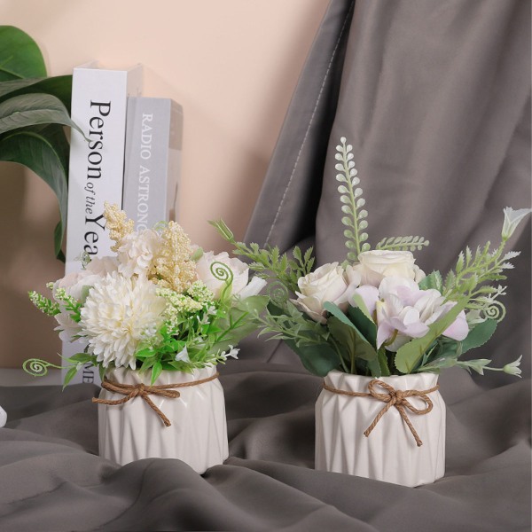 Konstgjorda blommor, falska gröna växter, krukväxter, små
