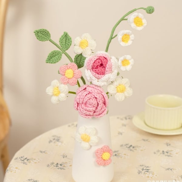 Rosa Simulerad Ullblomma Handgjord Stickning Konstgjord Blomma Virkad Stickad Blomma med Keramisk Vas Bordblomma Present
